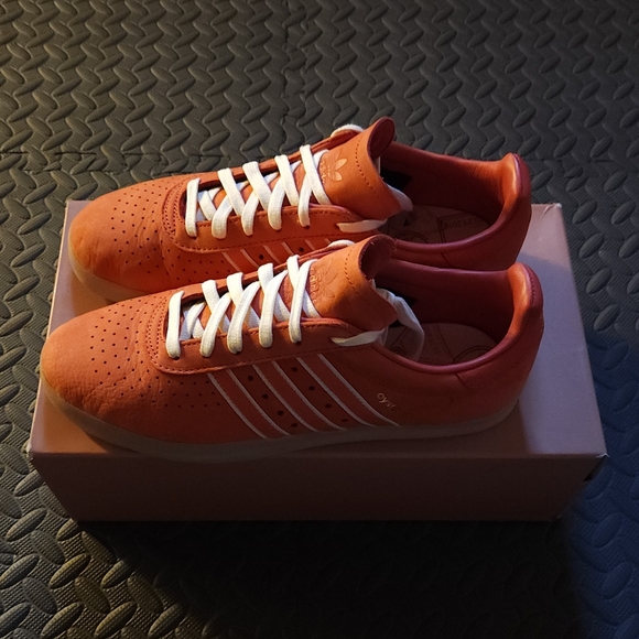 ADIDAS X OYSTER HOLDINGS 350 Men's Size 9 / Women's Size 10 - Picture 3 of 9